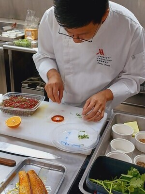主厨Xavier Yeung示範